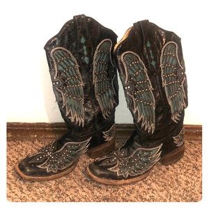 Corral boots